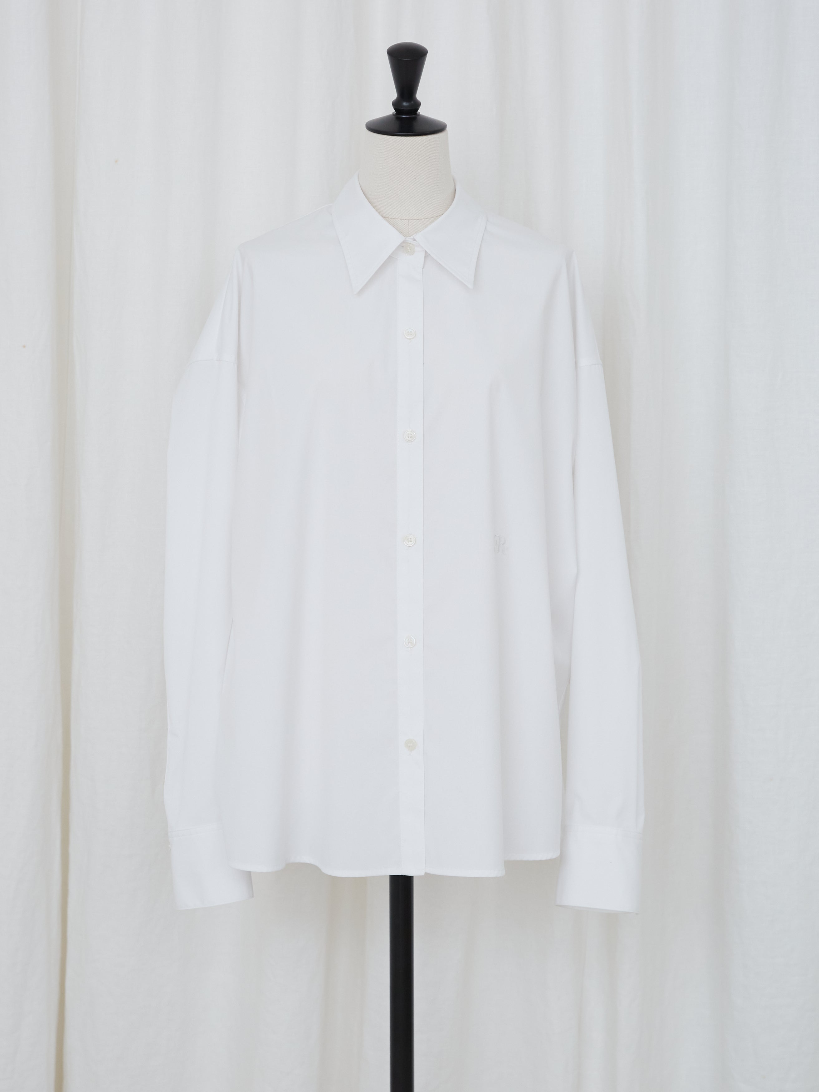 CLASSIC SHIRT – ER ONLINE STORE