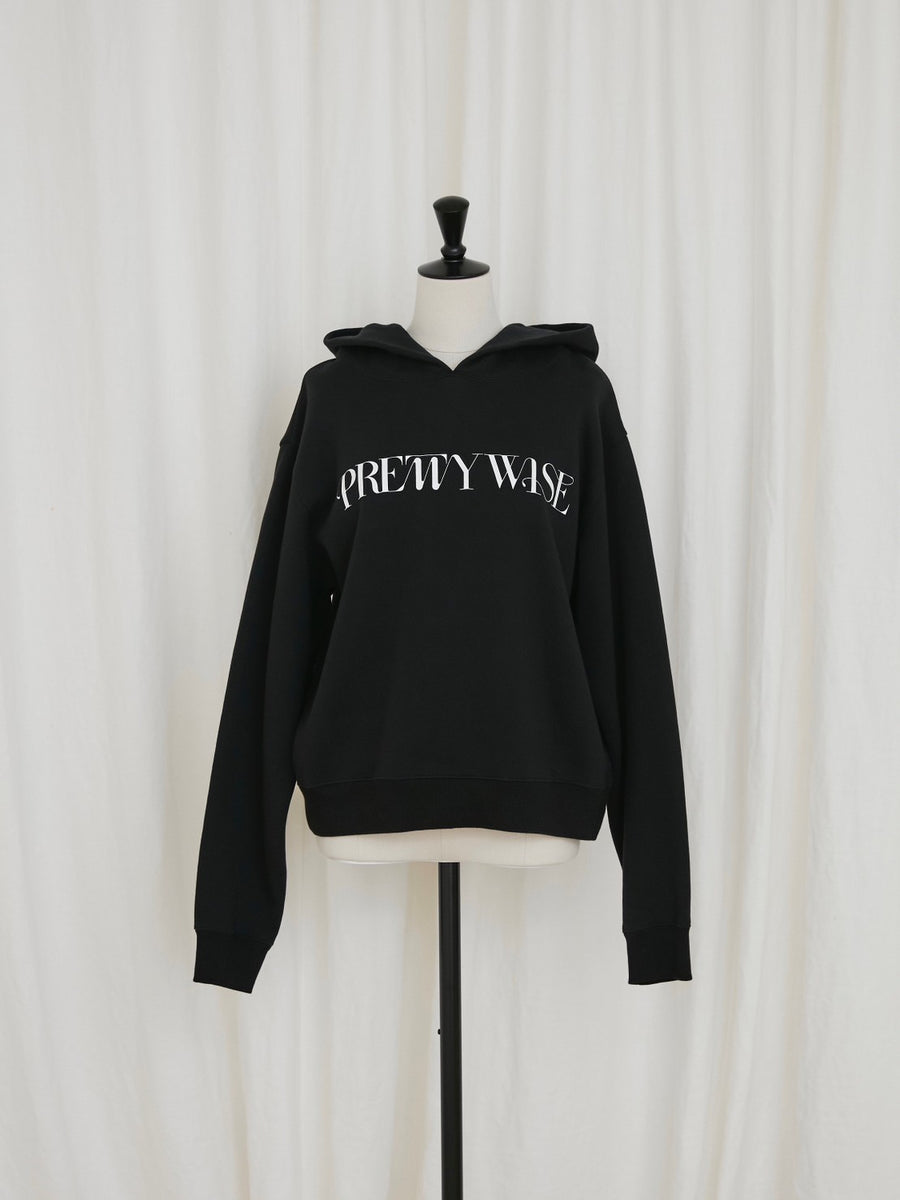 PRETTY WISE HOODIE