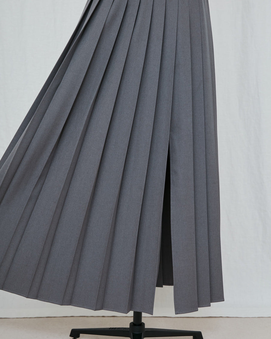 PLEATED SKIRT